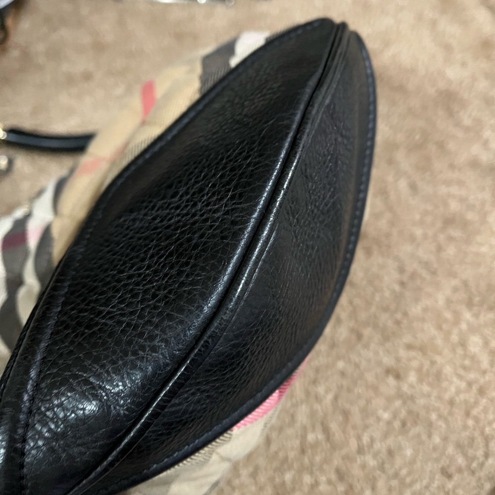 BURBERRY CANVAS HOBO - Picture 6 of 15